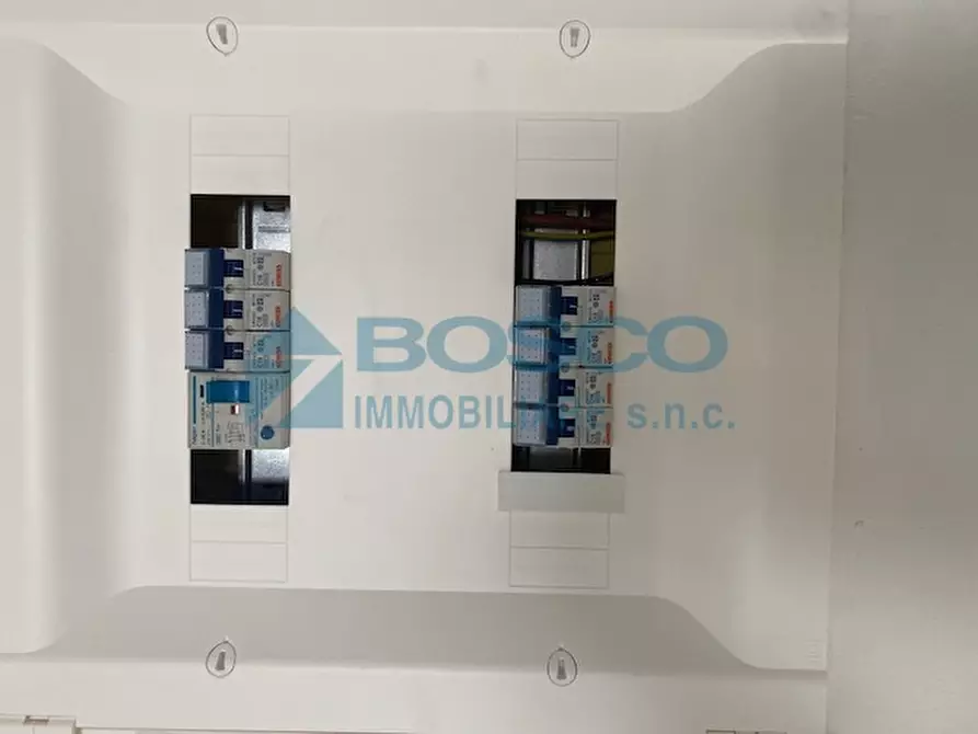 Immagine 18 di Quadrilocale in vendita  in Via del Molo 104 a La Spezia