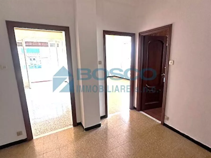 Immagine 14 di Pentalocale in vendita  in Via XXIV Maggio 158 a La Spezia