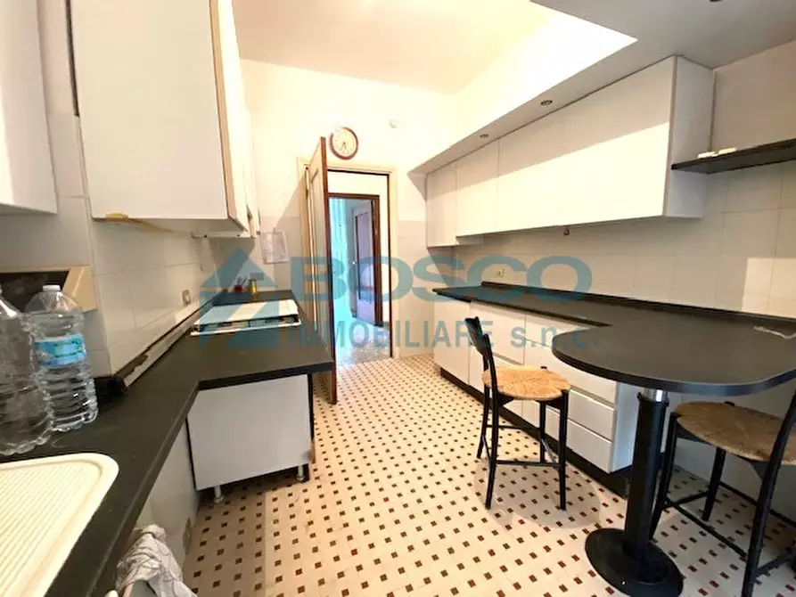 Immagine 4 di Pentalocale in vendita  in via Fiume 186 a La Spezia