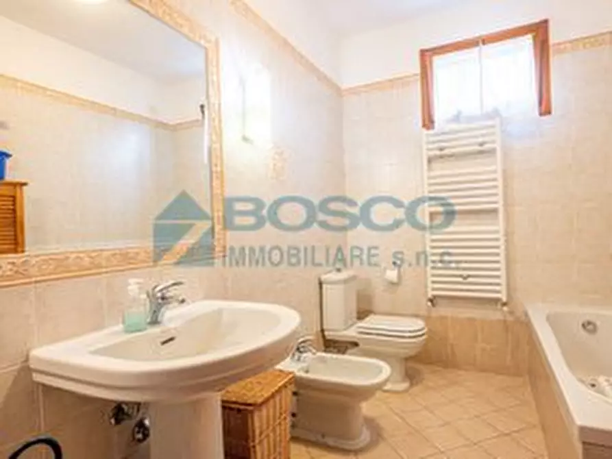 Immagine 9 di Pentalocale in vendita  in Via San Venerio a La Spezia