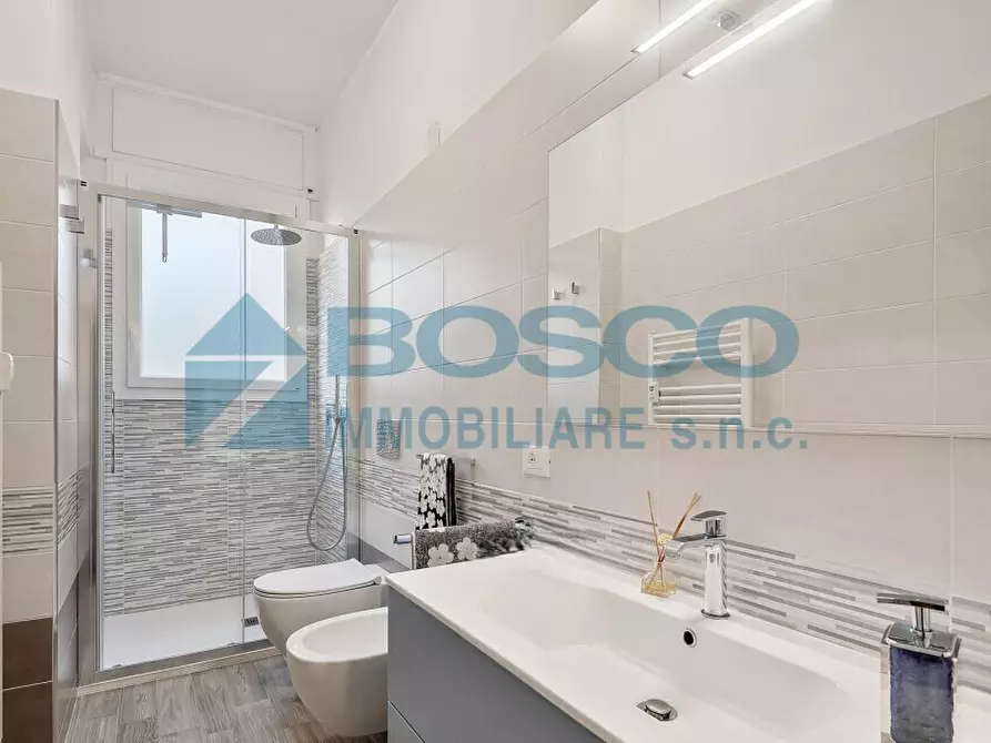 Immagine 14 di Bilocale in vendita  a La Spezia