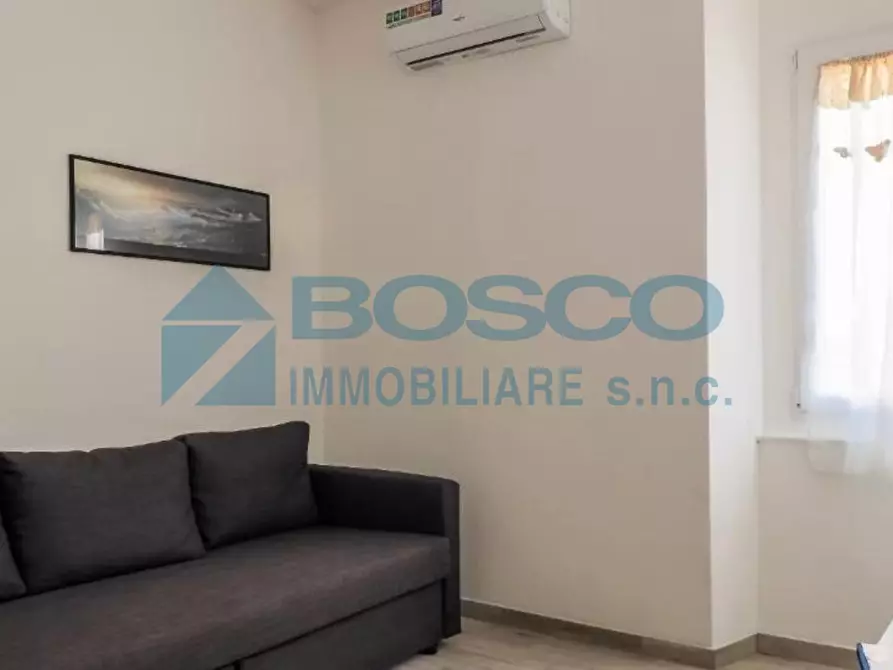 Immagine 8 di Bilocale in vendita  in Via Fiasella a La Spezia