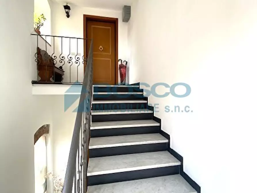 Immagine 42 di Pentalocale in vendita  in Via landinelli a Sarzana