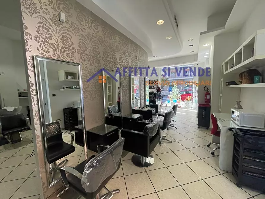 Immagine 6 di Locale commerciale in vendita  in Viale Tica 97 a Siracusa