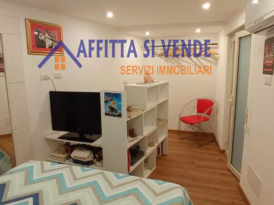 Immagine 11 di Bilocale in vendita  in Via Alessandro Rizza sn a Siracusa