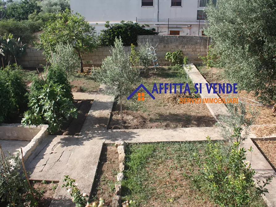 Immagine 3 di Villa in vendita  in Via Beato Federico Campisano 20 a Siracusa