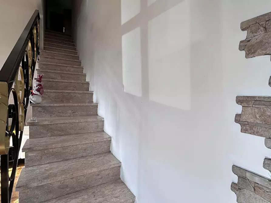 Immagine 12 di Casa indipendente in vendita  a Pescara