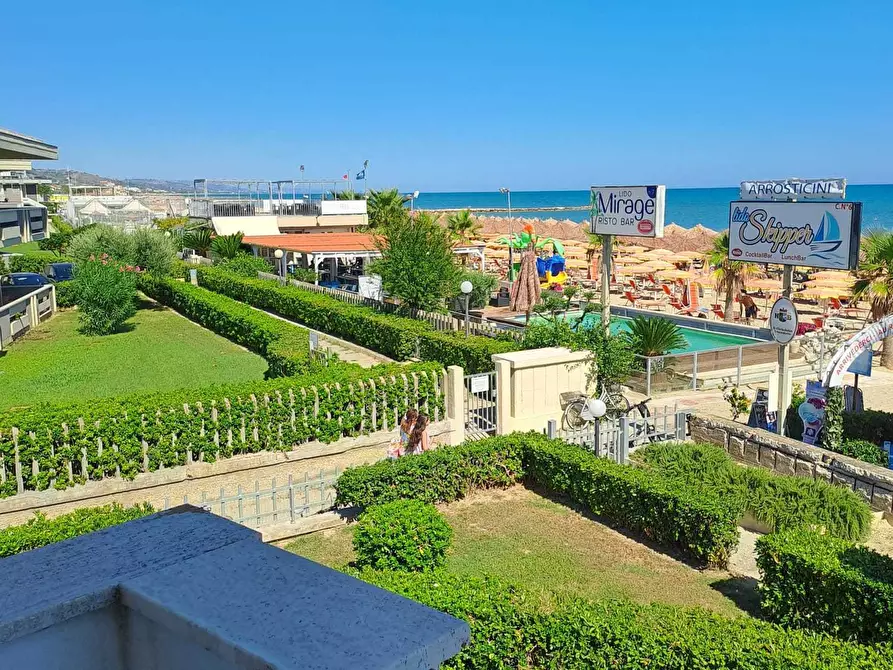 Immagine 7 di Trilocale in vendita  a Silvi