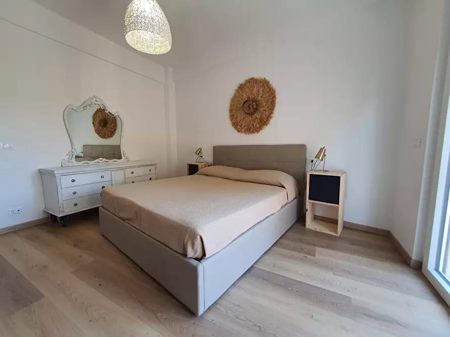 Immagine 10 di Trilocale in vendita  a Rapallo