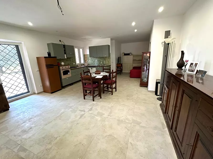 Immagine 9 di Trilocale in vendita  in Via Tiberina 13 a Castelnuovo Di Porto