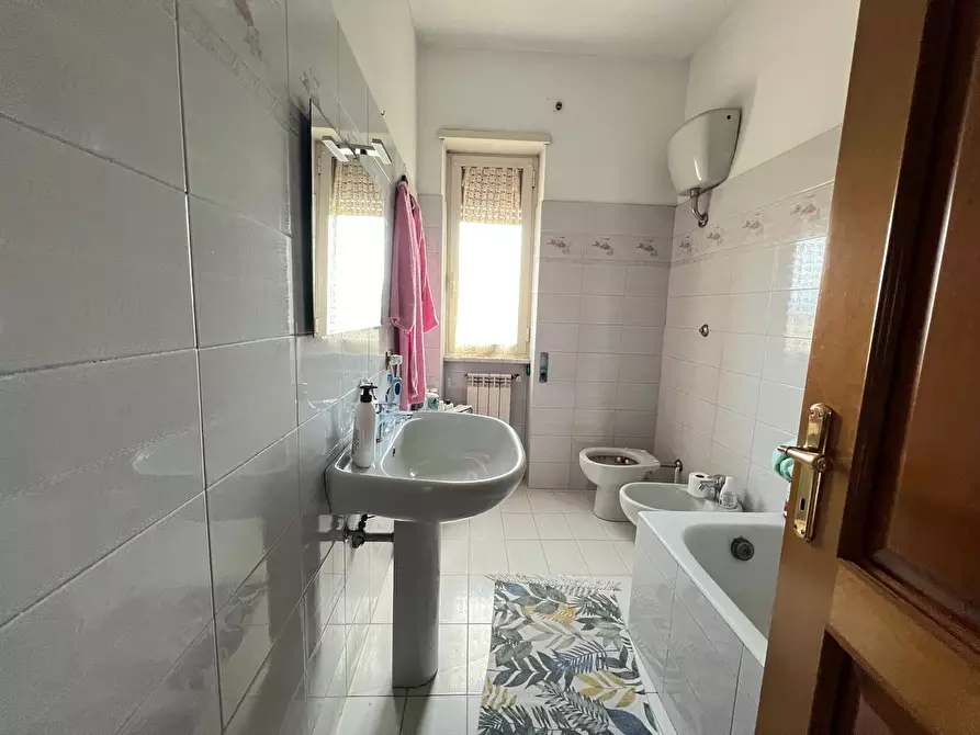 Immagine 18 di Villa in vendita  a Fiano Romano