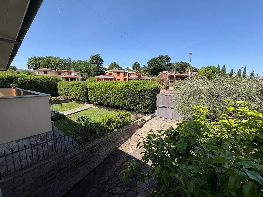 Immagine 6 di Villa in vendita  a Castelnuovo Di Porto