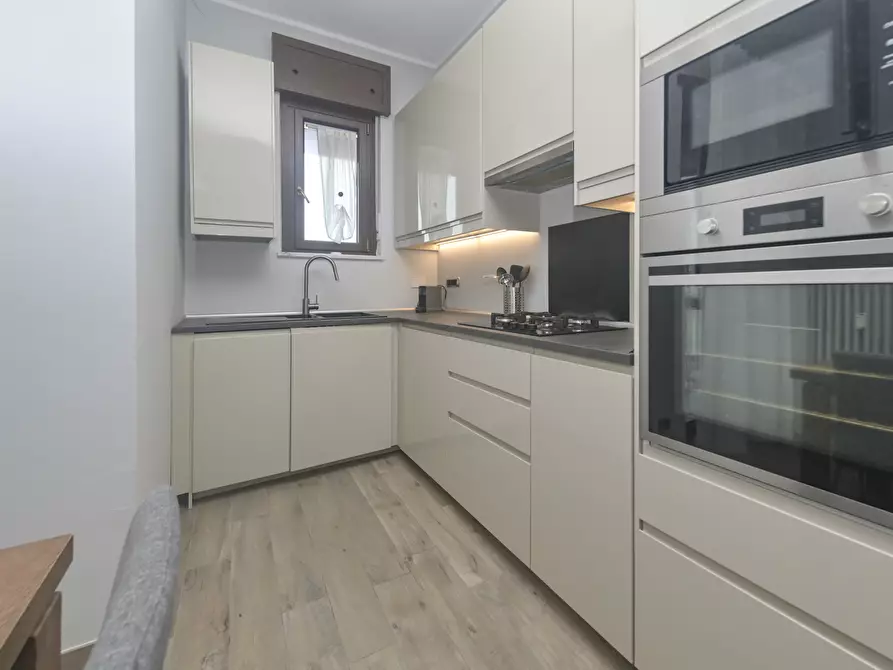 Immagine 11 di Trilocale in vendita  in via verdi 17 a Venaria Reale