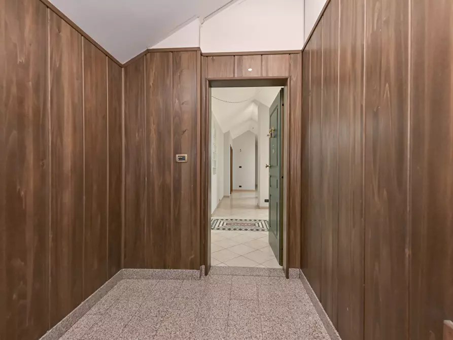 Immagine 7 di Mansarda in vendita  in Via Tirreno 155 a Torino