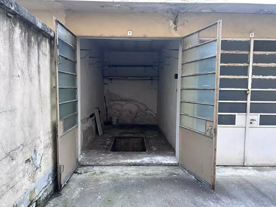 Immagine 4 di Garage in vendita  in Via Caluso 25 a Torino