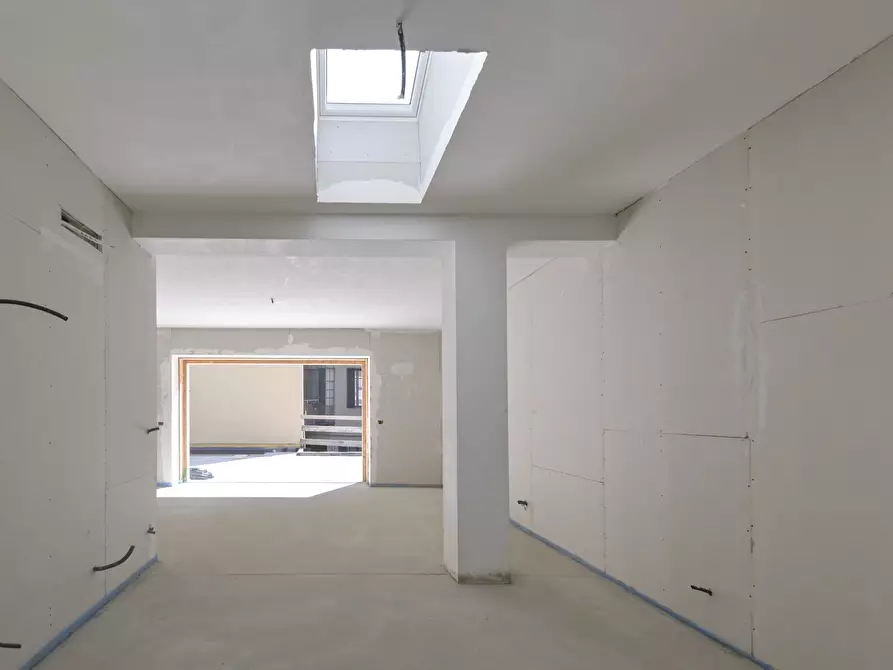 Immagine 13 di Loft/Open space in vendita  in Via Ugo Foscolo 6 a Torino