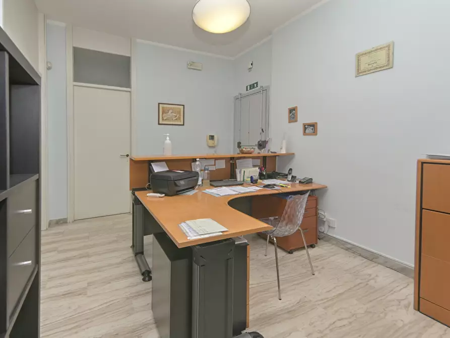 Immagine 5 di Ufficio in vendita  in Corso Monte Cucco 85 a Torino