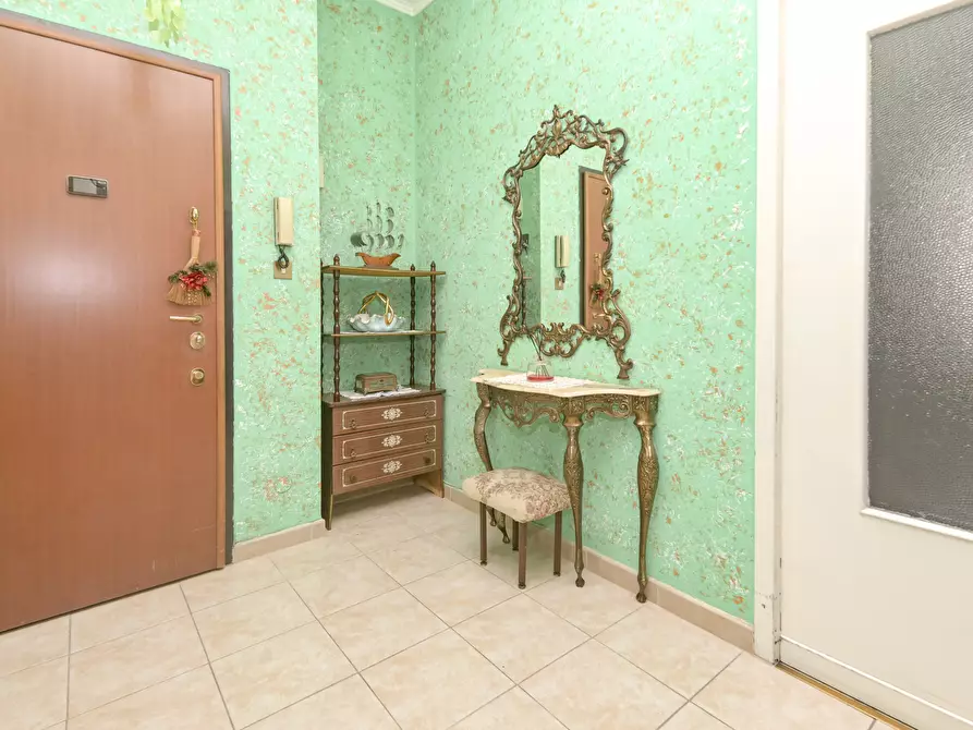 Immagine 8 di Quadrilocale in vendita  in Via Giovanni Roveda 25 a Torino