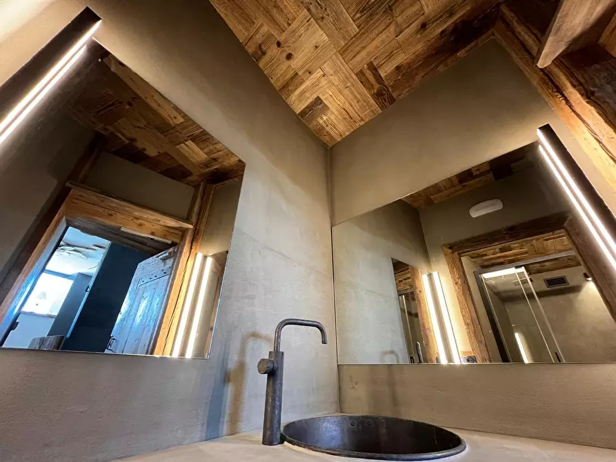 Immagine 59 di Baita in vendita  a Bardonecchia