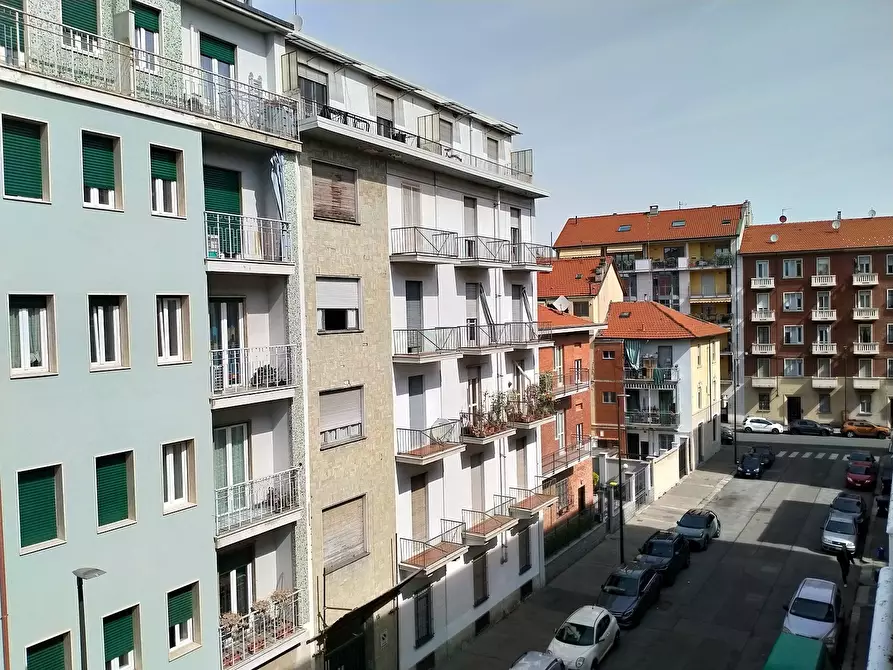 Immagine 16 di Bilocale in vendita  in Via Meina 8 a Torino