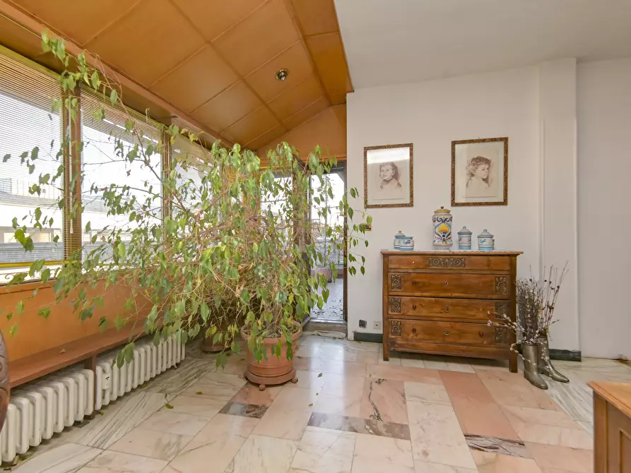 Immagine 14 di Attico in vendita  in Via Ventimiglia 76 a Torino