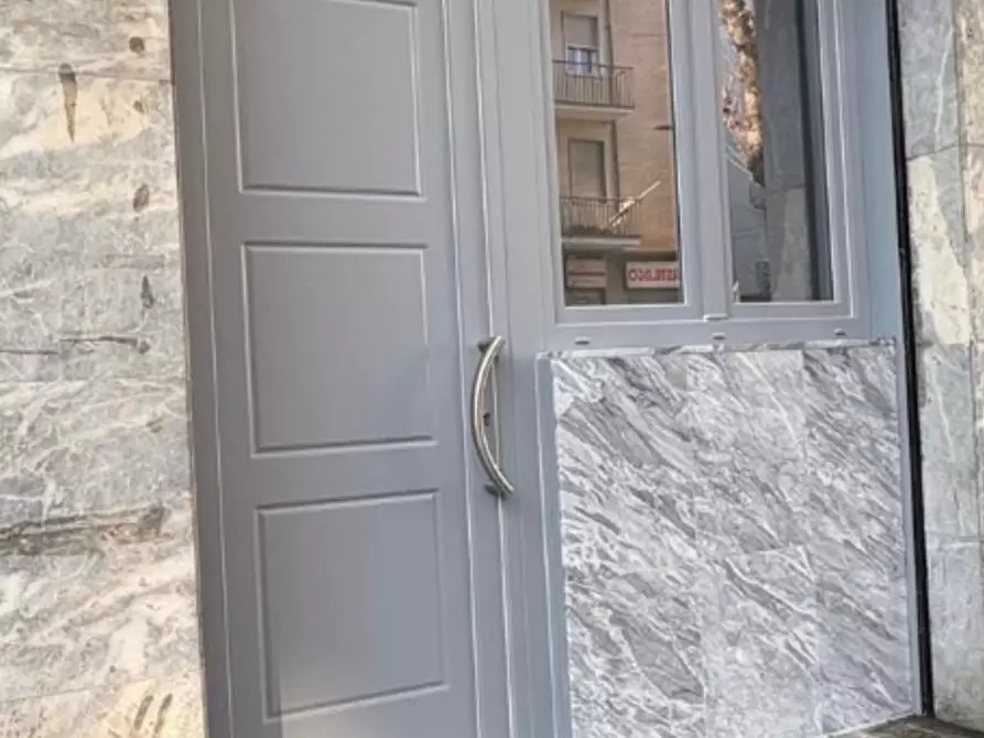 Immagine 1 di Bilocale in affitto  in Via Pietro Cavezzale 4E a Torino