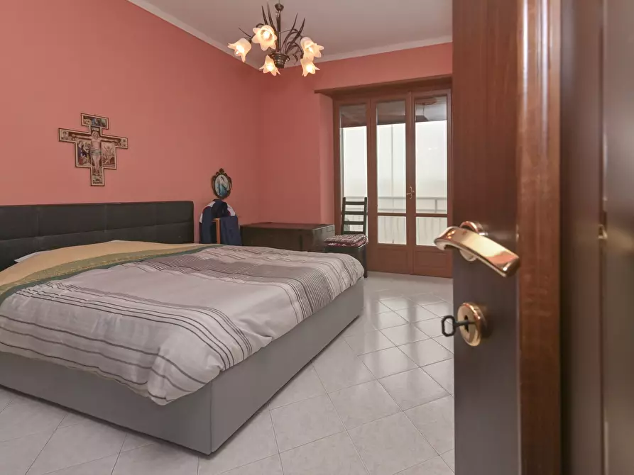 Immagine 34 di Bilocale in vendita  in Via Monginevro 220 a Torino