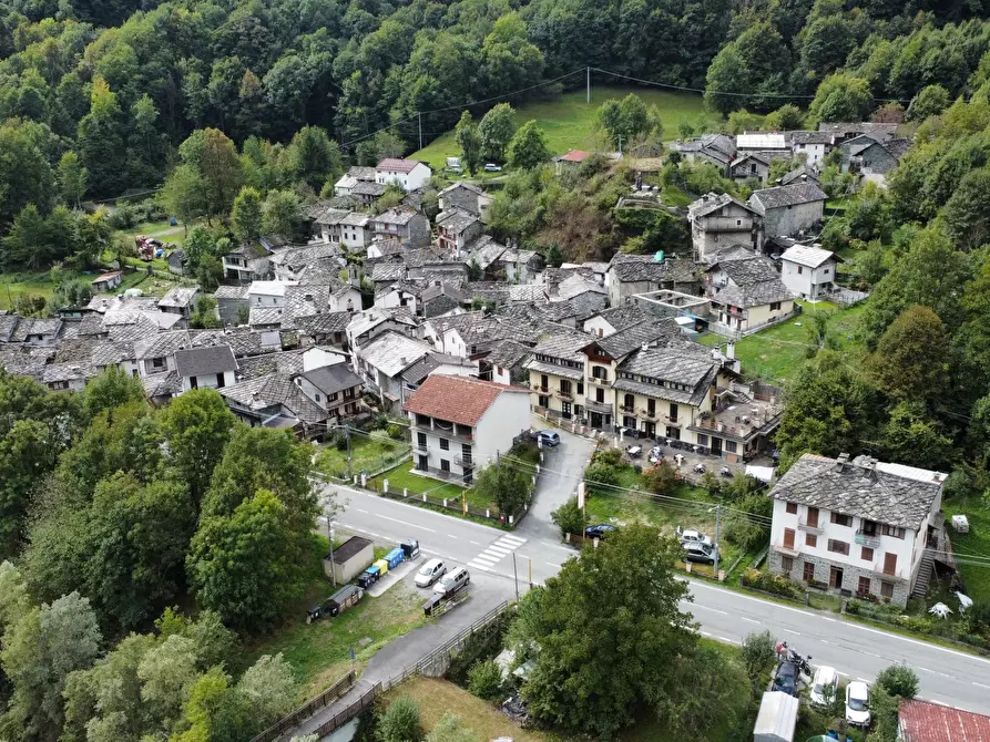 Immagine 2 di Pentalocale in vendita  in via torino 4 a Lemie