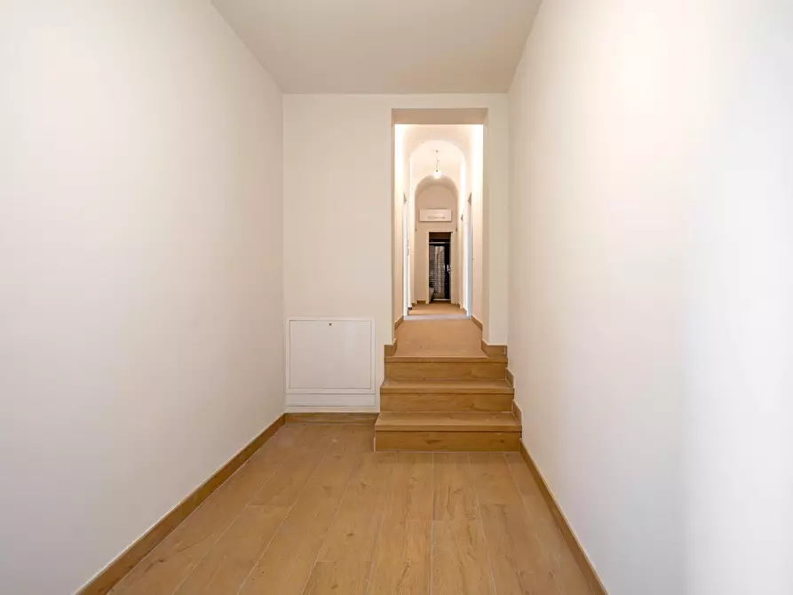 Immagine 26 di Villa in vendita  a Cascina