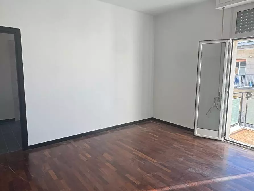 Immagine 18 di Trilocale in vendita  in Via Fratelli Bandiera a Monopoli