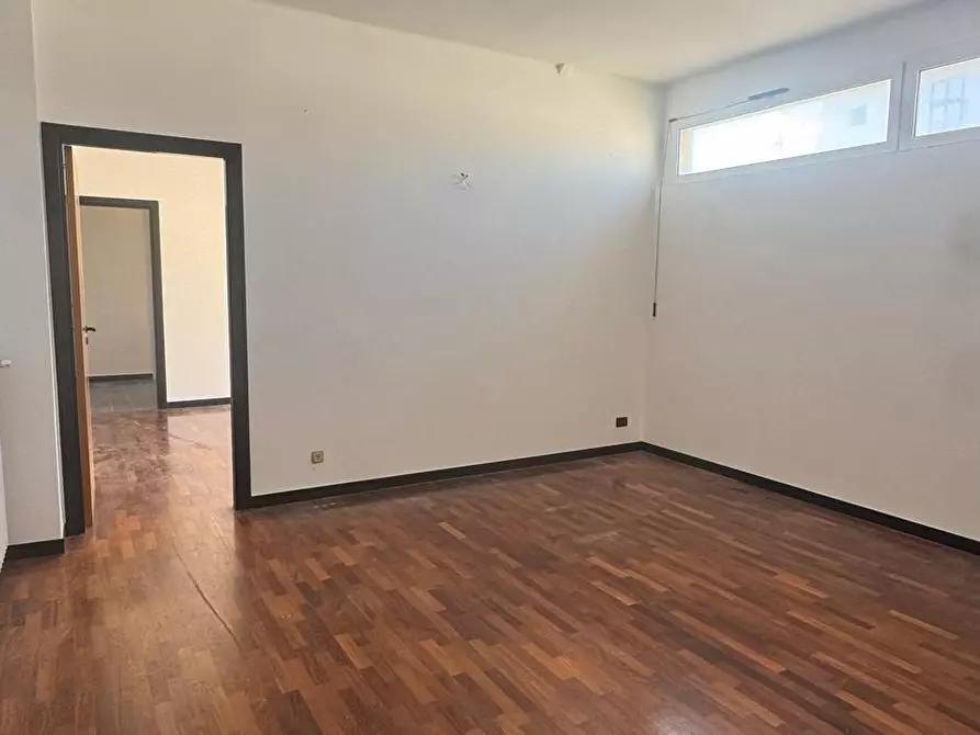 Immagine 4 di Trilocale in vendita  in Via Fratelli Bandiera a Monopoli