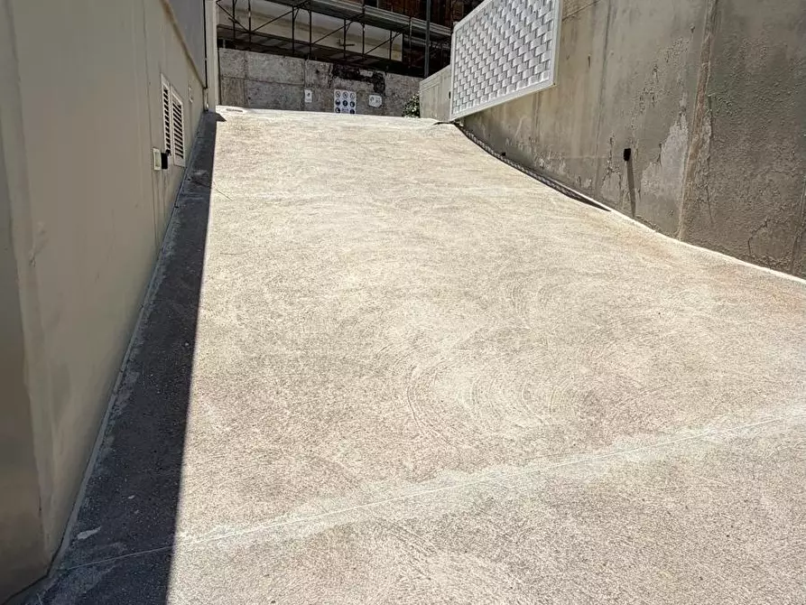 Immagine 6 di Garage in vendita  in Via Cappuccini 154/D a Monopoli