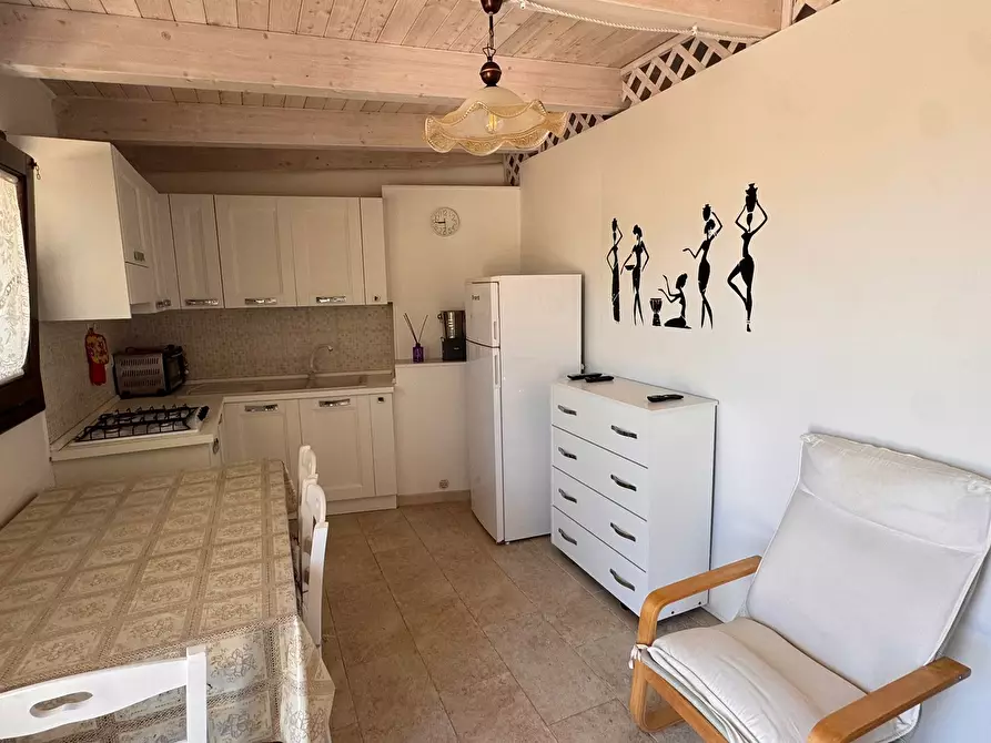 Immagine 9 di Rustico / casale in vendita  in Viale Monte Cannone a Fasano