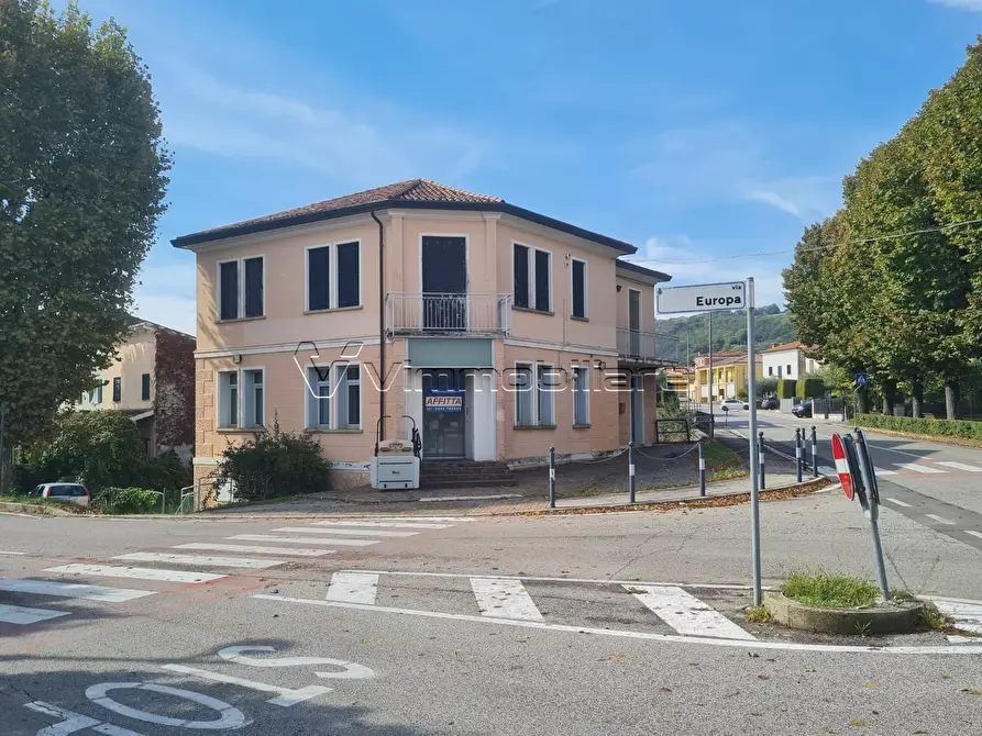 Immagine 1 di Locale commerciale in affitto  in via chiesa 15 a Lozzo Atestino