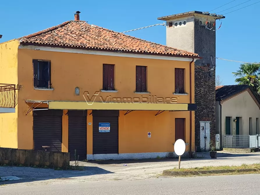 Immagine 4 di Locale commerciale in vendita  in via Beggiato 114 a Noventa Vicentina