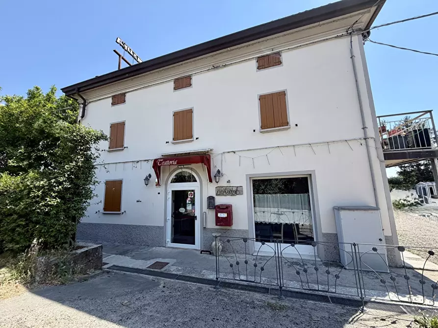 Immagine 33 di Bar / Ristorante in vendita  a Zola Predosa