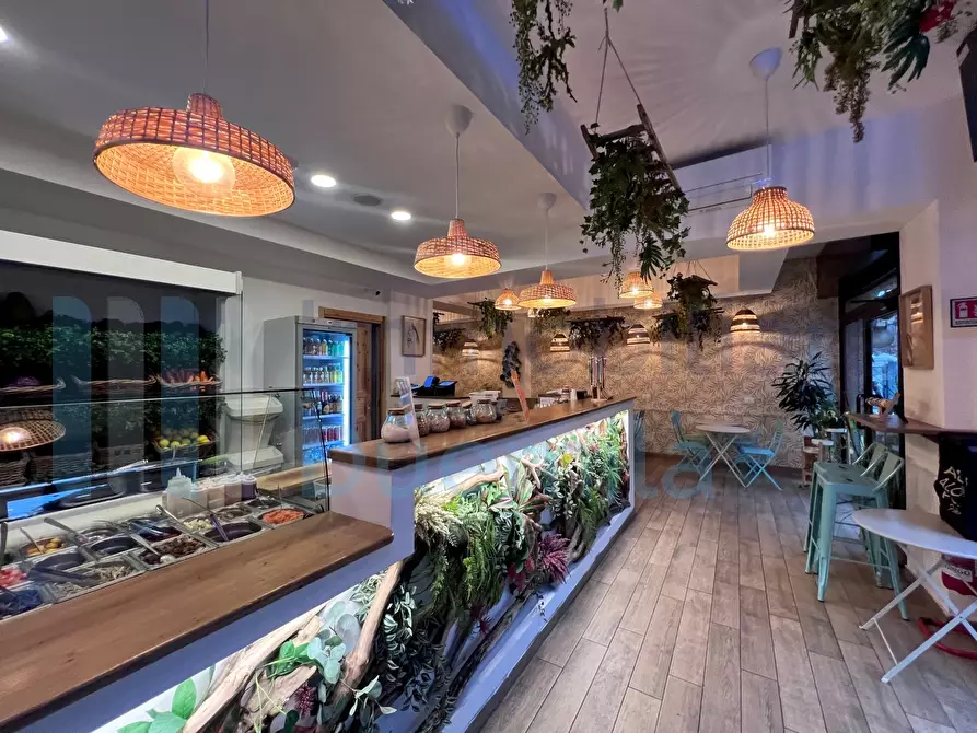 Immagine 8 di Attività artigianale in vendita  a Bologna