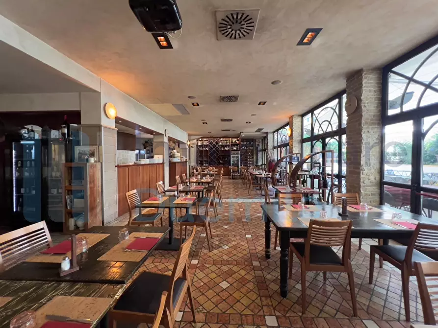 Immagine 8 di Bar / Ristorante in vendita  a Bologna