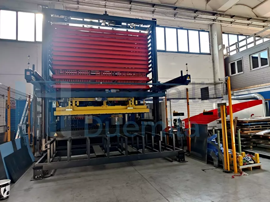 Immagine 20 di Attività artigianale in vendita  a San Cesario Sul Panaro