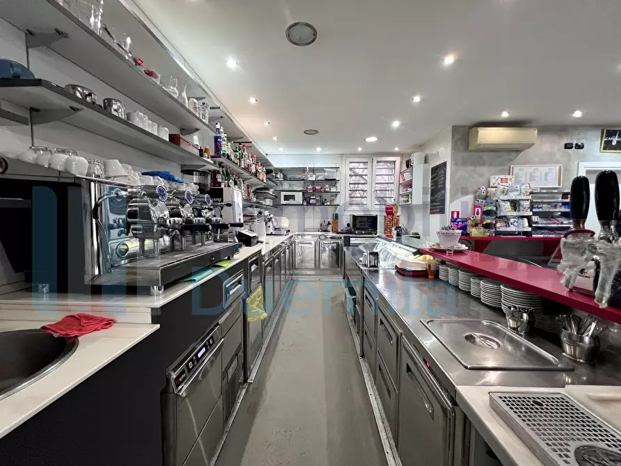 Immagine 6 di Bar / Ristorante in vendita  a Bologna