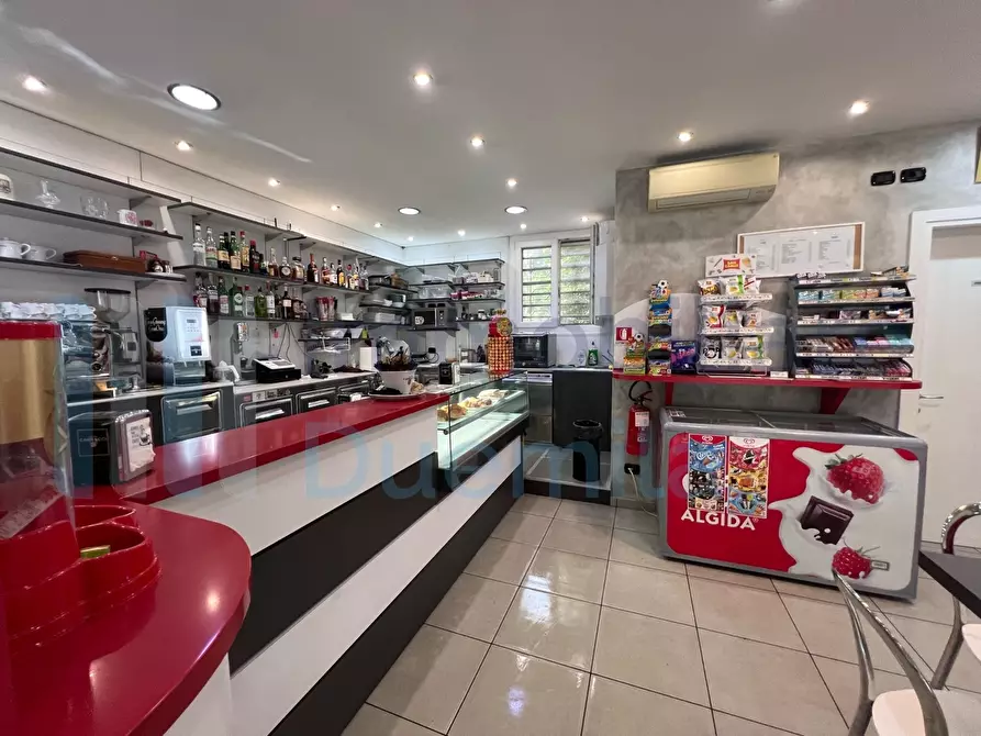 Immagine 1 di Bar / Ristorante in vendita  a Bologna