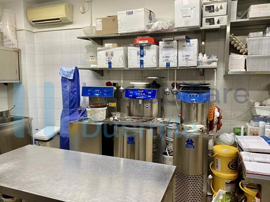 Immagine 21 di Bar / Ristorante in vendita  a Bologna