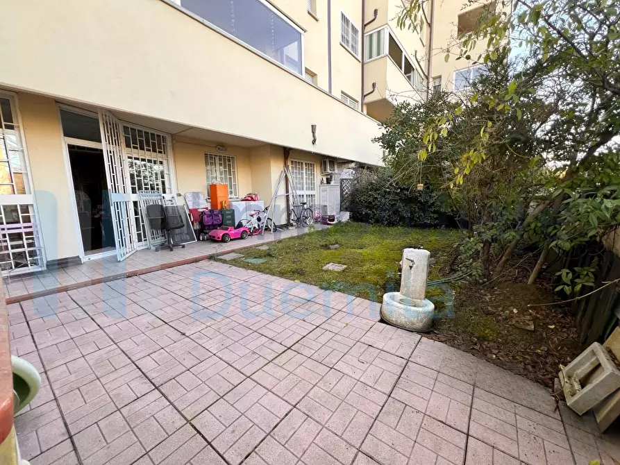 Immagine 41 di Pentalocale in vendita  a Bologna