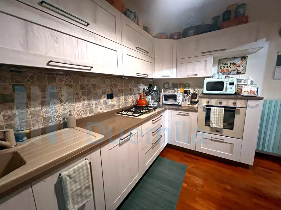 Immagine 14 di Pentalocale in vendita  a Bologna