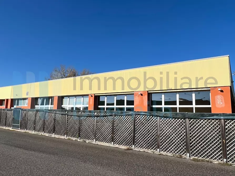 Immagine 5 di Locale commerciale in affitto  a Sant'agata Bolognese