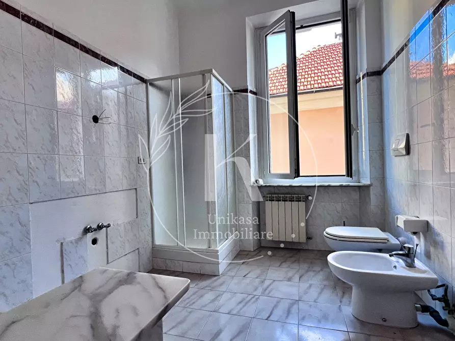 Immagine 18 di Quadrilocale in vendita  in Via Giuseppe Parini 14 a Vado Ligure