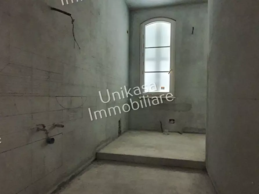 Immagine 10 di Villa in vendita  in Via Loreto a Savona