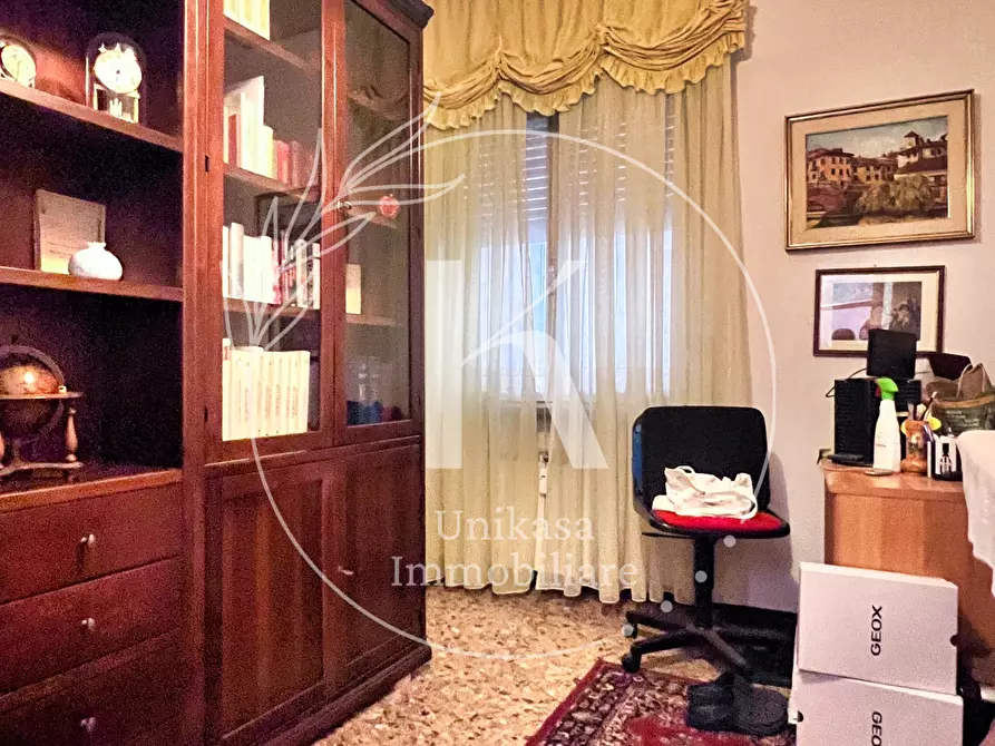 Immagine 16 di Pentalocale in vendita  in Corso Viglienzoni 6 a Savona