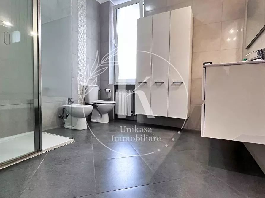 Immagine 13 di Pentalocale in vendita  in Piazza Aurelio Saffi a Savona