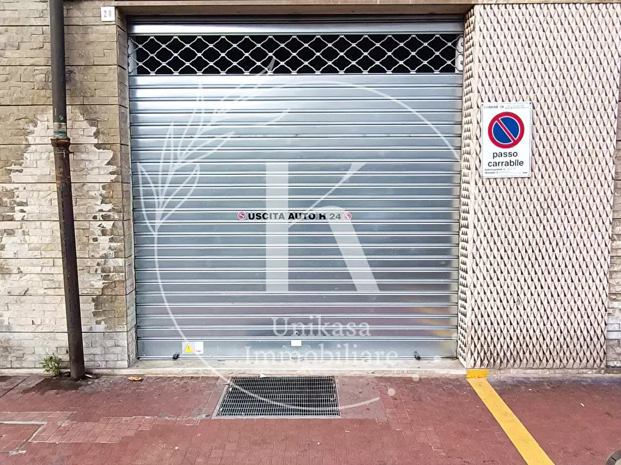 Immagine 23 di Garage in vendita  in Corso Viglienzoni 24 a Savona